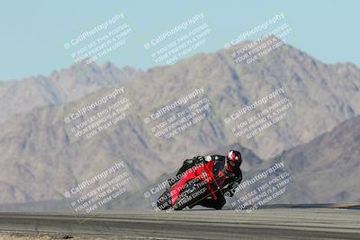 media/Dec-01-2025-Moto Forza (Mon) [[2daa91e15f]]/1-Advanced Group/Session 4 Turn 9/